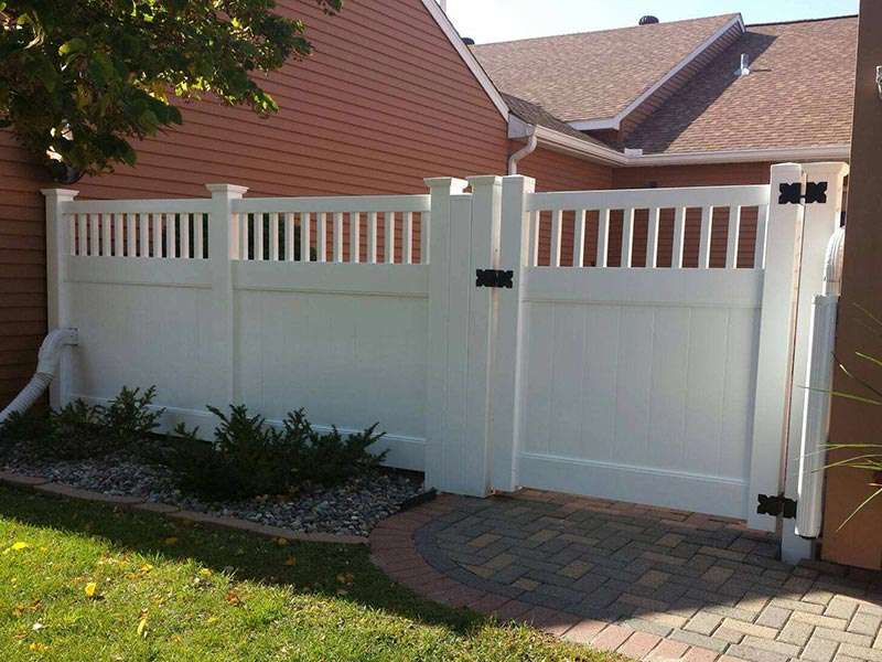 Saint Augusta White Montauk